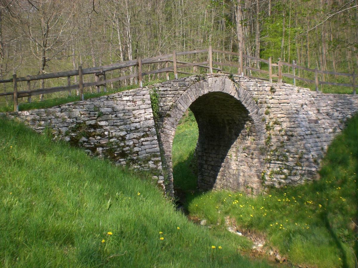 ホテル Locanda Ponte Serra Lamon エクステリア 写真
