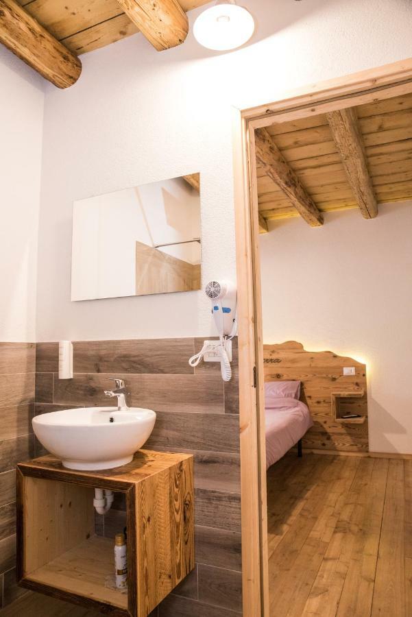 ホテル Locanda Ponte Serra Lamon エクステリア 写真