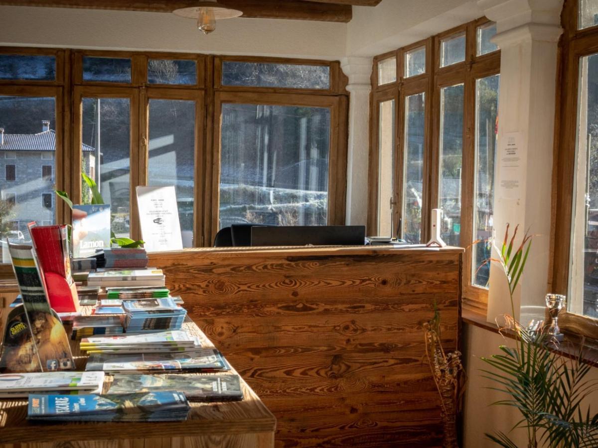 ホテル Locanda Ponte Serra Lamon エクステリア 写真